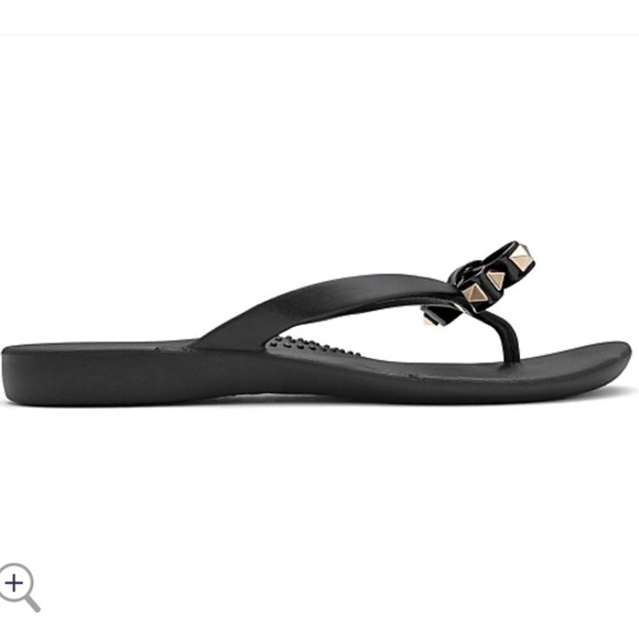 ✨NEW✨Oka-B Studded Bow Thong Sandals - Chase, BLACK (Licorice) - Picture 3 of 7